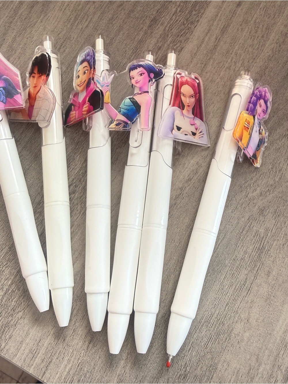 K-pop pens